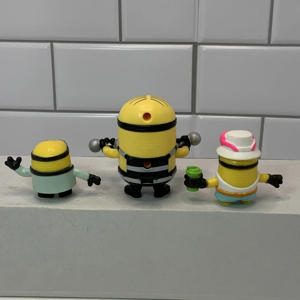 Minions Lot Plastic‎ Mcdonalds 3 Despicable ME Figures